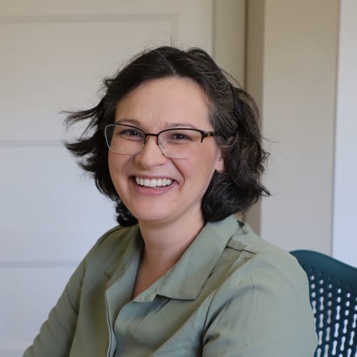 Headshot of Dorothy Haruyama, PSYCHOLOGIST