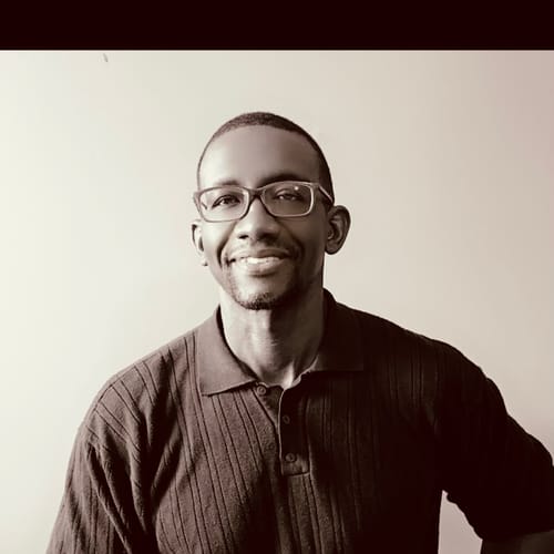 Headshot of Walter Holloway, LPC