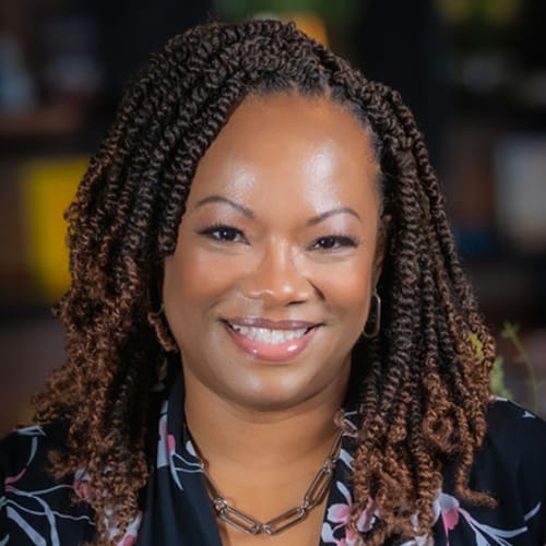 Headshot of Rena Davis, LMFT