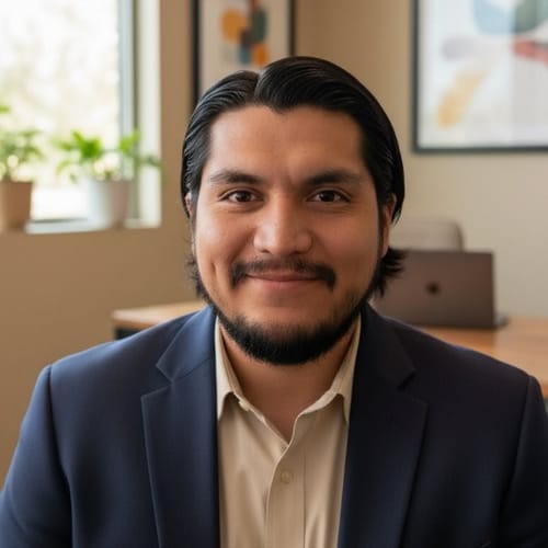 Headshot of Cristian Tovar, LPC