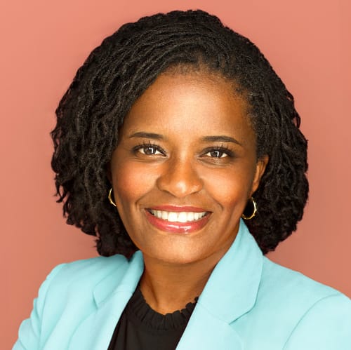 Headshot of Fidelia Asante-Ansong, NP