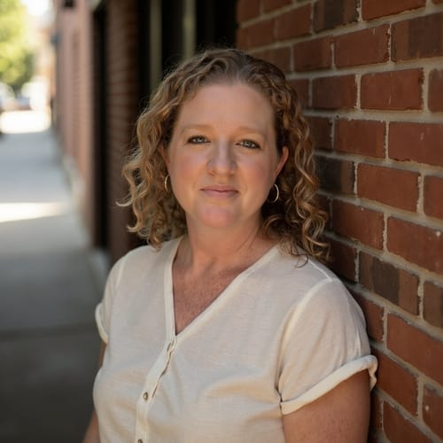 Headshot of Kelly Stauffer, LCPC