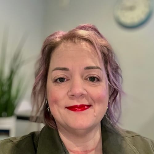 Headshot of Telawna Kirbie, LCSW