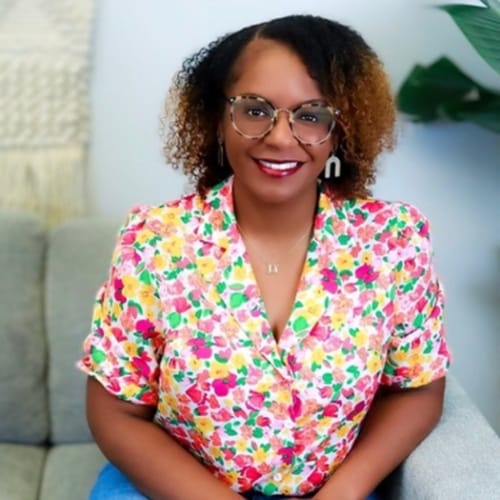 Headshot of LaShawn Etheridge, LCSW