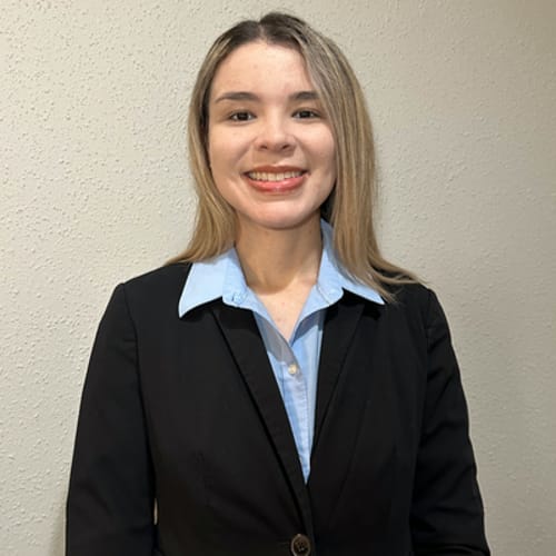 Headshot of Ismarie Fernandez, LCSW