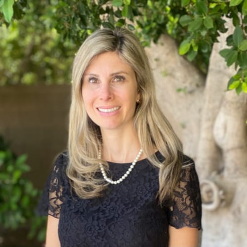 Headshot of Laura Tomaszewski, LPC