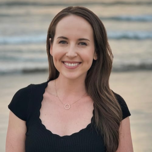 Headshot of Shannon Merritt, LMFT