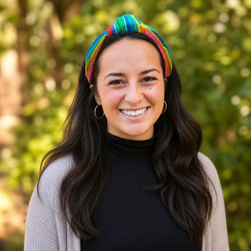 Headshot of Angelica Correa, LPCC