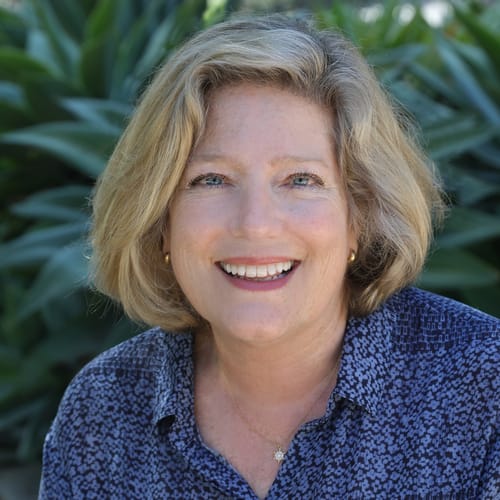 Headshot of Lisa Carlson, LMFT