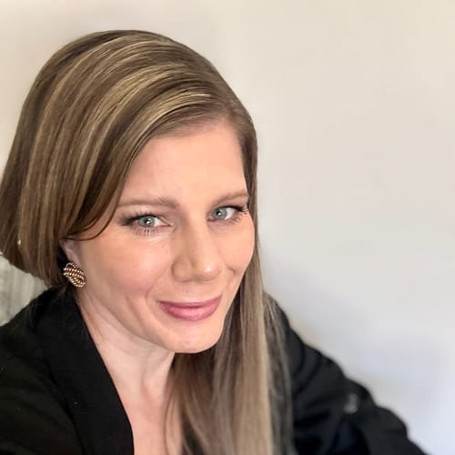 Headshot of Jess Silverman, LCSW