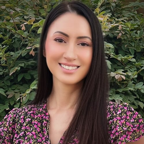 Headshot of Katie Lynn, LPC