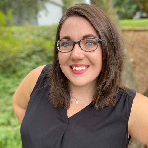 Headshot of Erika Pozuc, LPCC