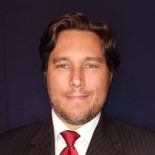 Headshot of Clayton Connelly, LMHC