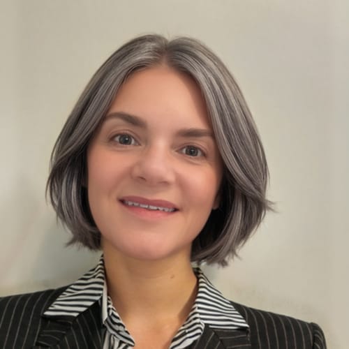 Headshot of Elizabeth Paronich, LICSW
