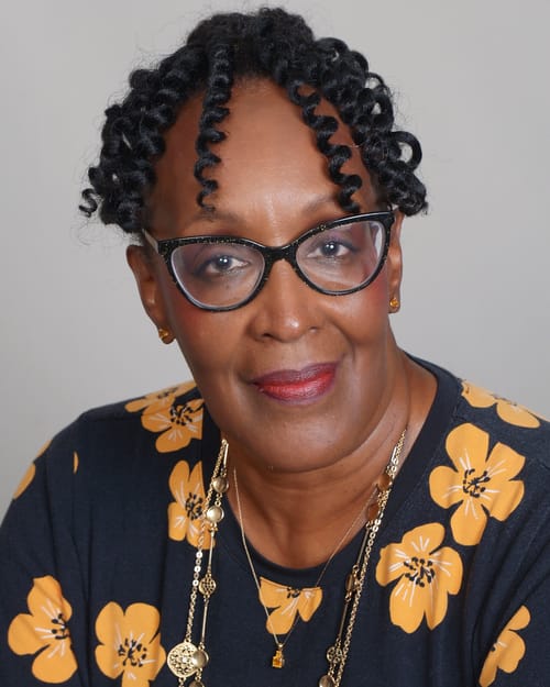 Headshot of Yolanda Villa, LPC