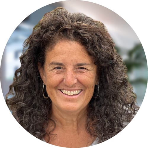 Headshot of Dina Shiner, LCSW