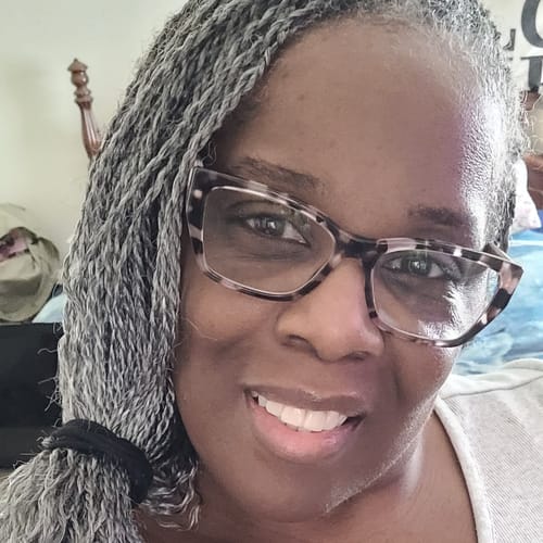 Headshot of Mironda Womack, LCSW