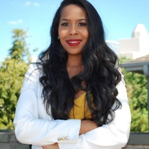 Headshot of Martha Lopez-Fowler, LPC