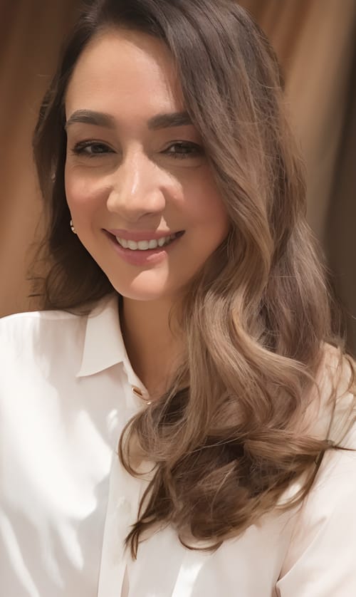 Headshot of Lilit Mkhitarian, LCSW