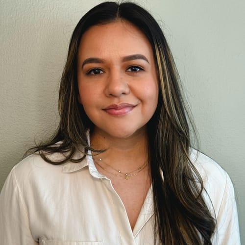 Headshot of Marili Arellano Alvarez, LMFT
