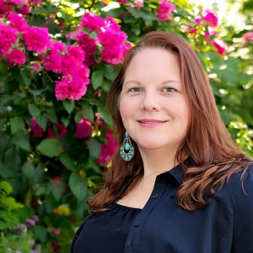 Headshot of Martha Ferraioli, LCSW