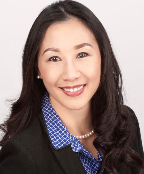 Headshot of Julia Truong, LPC