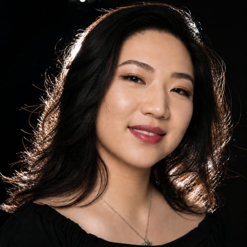 Headshot of Weijia Gong, LPC