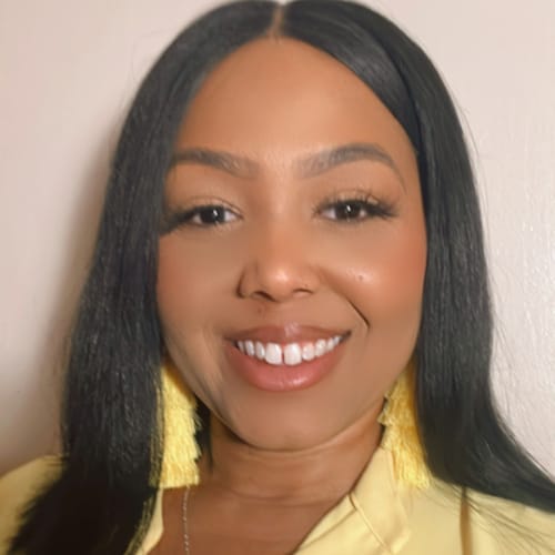 Headshot of Marnda Leverette, LCMHC