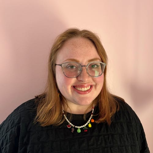 Headshot of Casey Movsovitz, LICSW