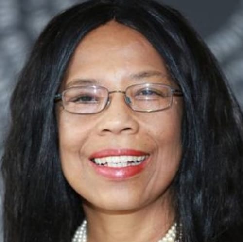 Headshot of Evelyn Busby, LCSW