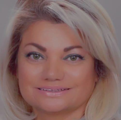 Headshot of Yasaman Sharifi, LMFT