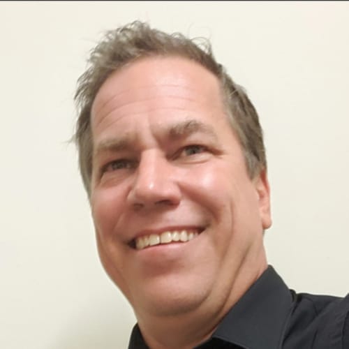 Headshot of Steven Hahne, LPC