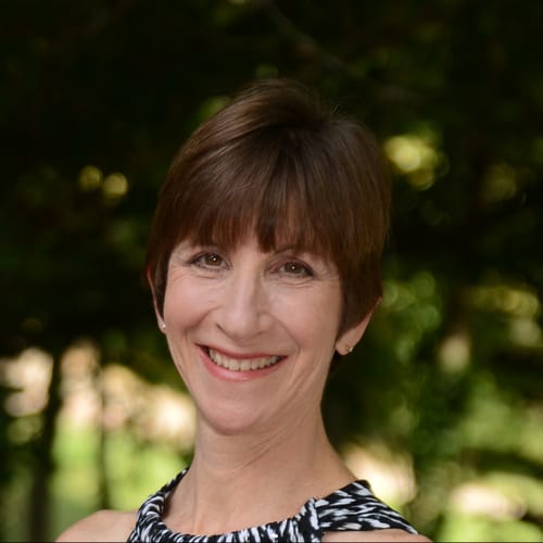 Headshot of Vicki Steine, LCSW