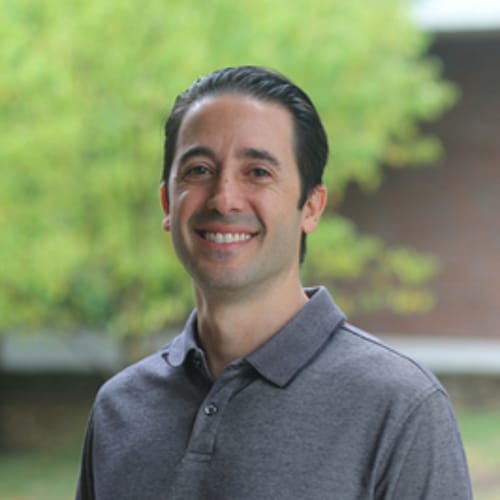 Headshot of Jon Mandracchia, LICENSED_PSYCHOLOGIST