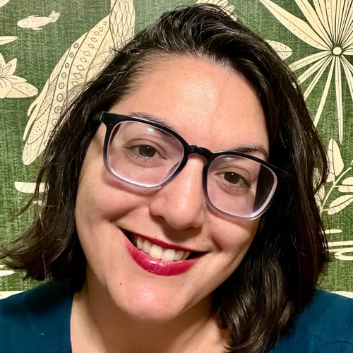 Headshot of Alejandra Salinas, LCSW