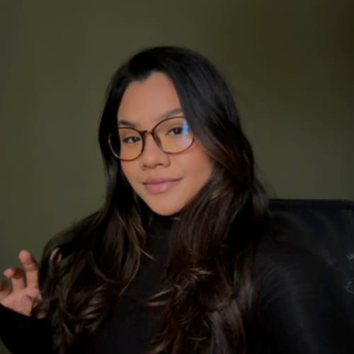 Headshot of Alondra Perez, LCPC