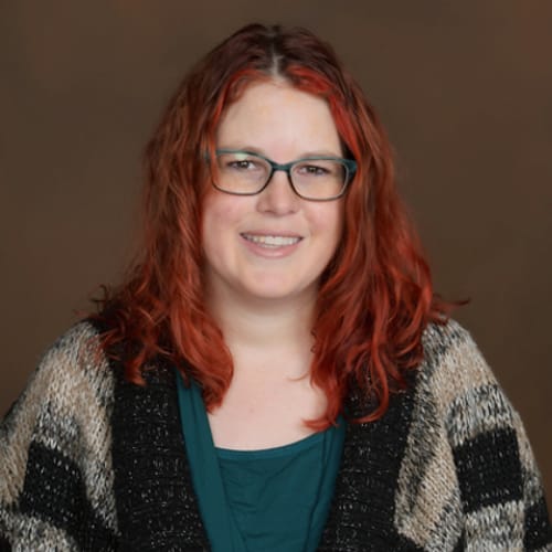 Headshot of Hali Neves, LPC