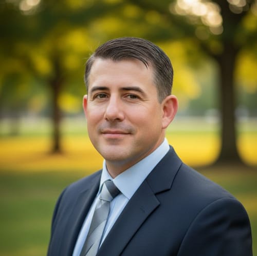 Headshot of Chris Copas, LPCC