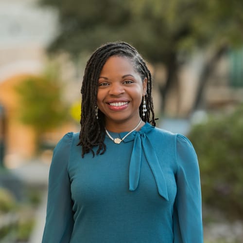 Headshot of Kiana Joyner, LICSW