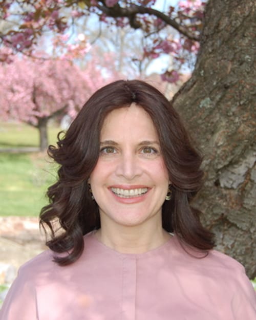 Headshot of Robyn Rozwaski, LCSW